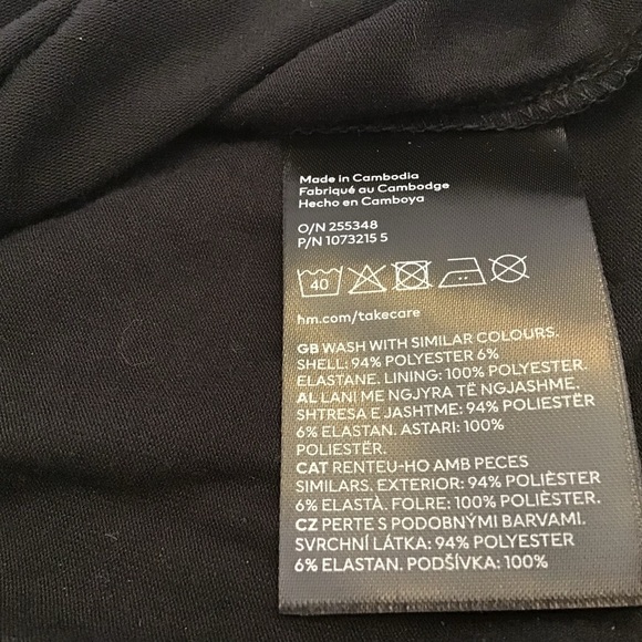 BLACK GATHERED TOP by H&M size medium, lined, drapes beautifully - Picture 6 of 7